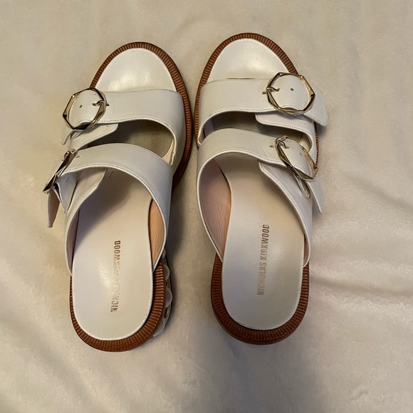 Beautiful Nicholas Kirkwood slip-on Sandals with pearl heel. Made in Italy - Picture 3 of 15